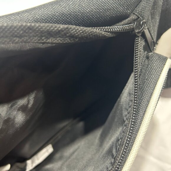 Brand New Team Sport South Carolina Gamecocks Sling Bag - Picture 6 of 7